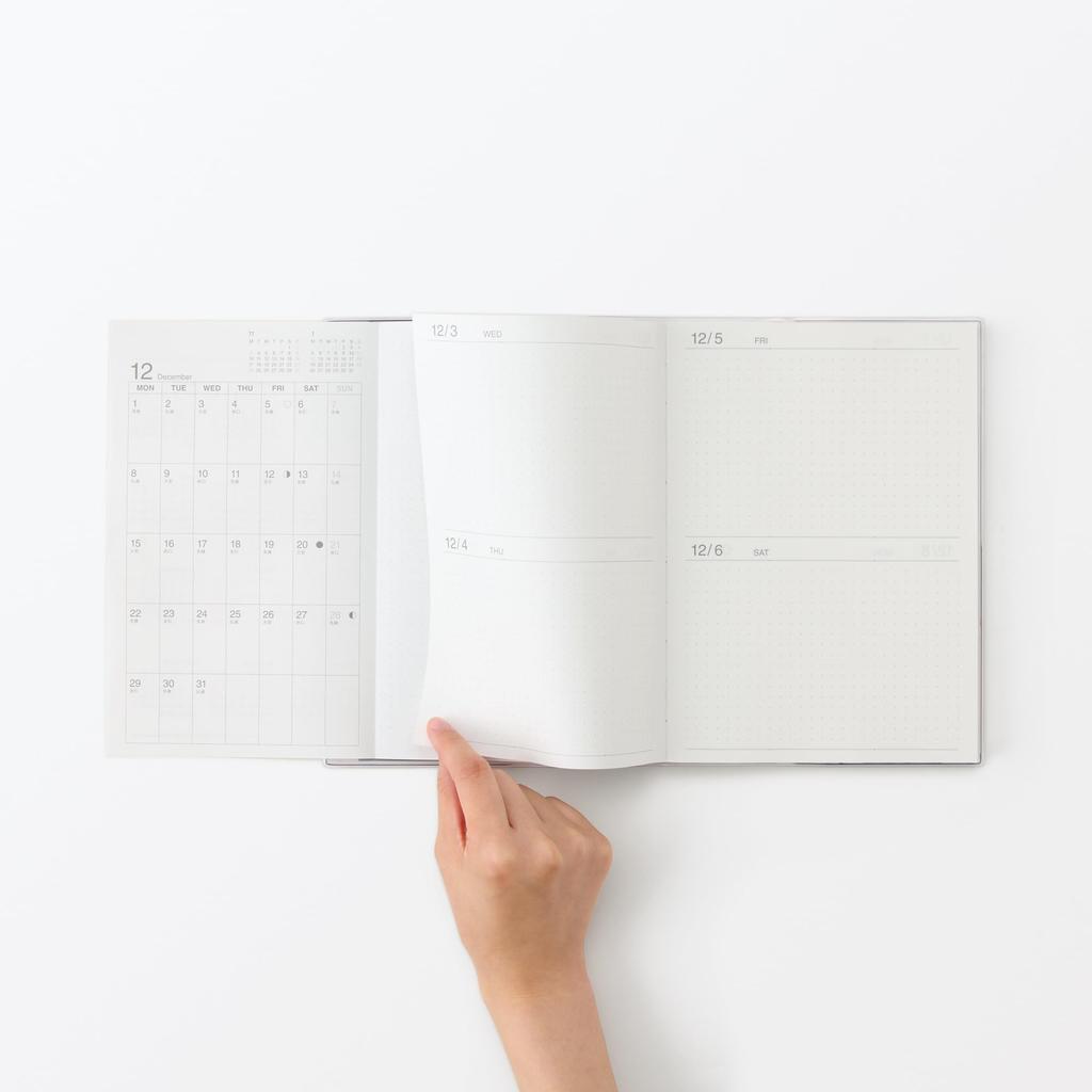 MUJI Начиная с декабря Понедельник 84854354 Планировщик с первого взгляда, Месячный/Ежедневный, 2025, Начало, А5, Белый,