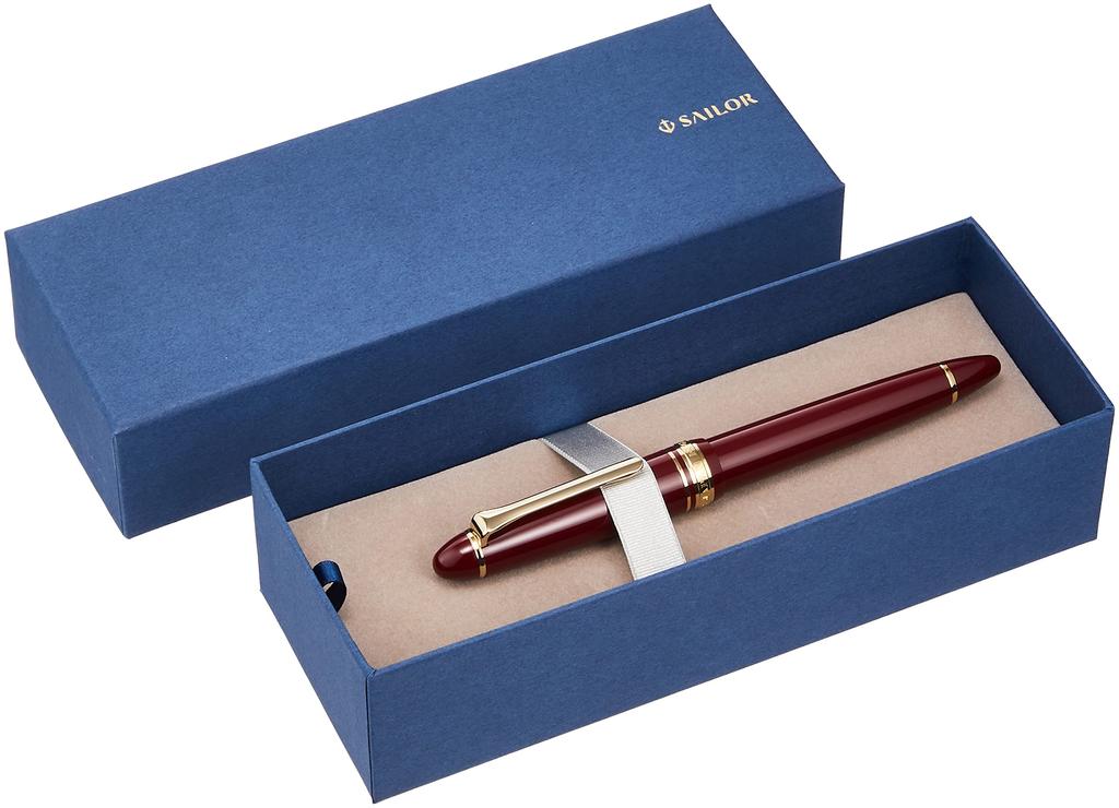 Sailor fountain pen Profit Casual Gold Trim Red Bold 11-0570-630