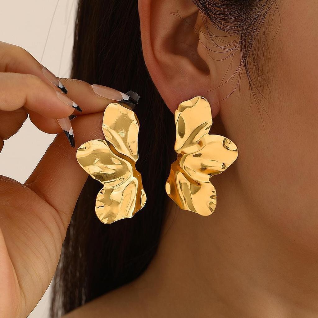 1 Pair Geometric Chic Iron Stud Earrings For Women Fashion Elegant Gold Color Floral Retro Design Earring Daily Wear Jewelry