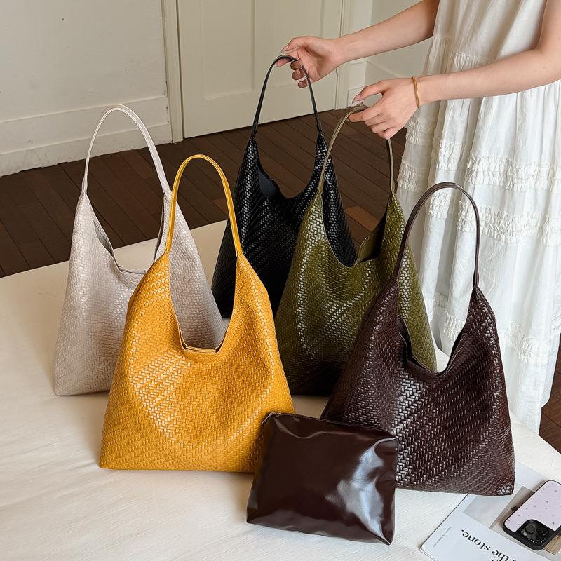 New Commuter Bag, High-End Woven Armpit Bag, Retro Trendy Shoulder Bag, Bag, Lady