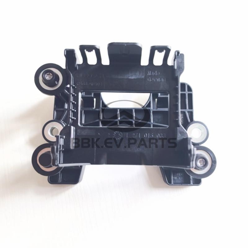 ACC Radar Sensor Bracket For VW Passat B8 Skoda Superb ACC 3Q0907704A