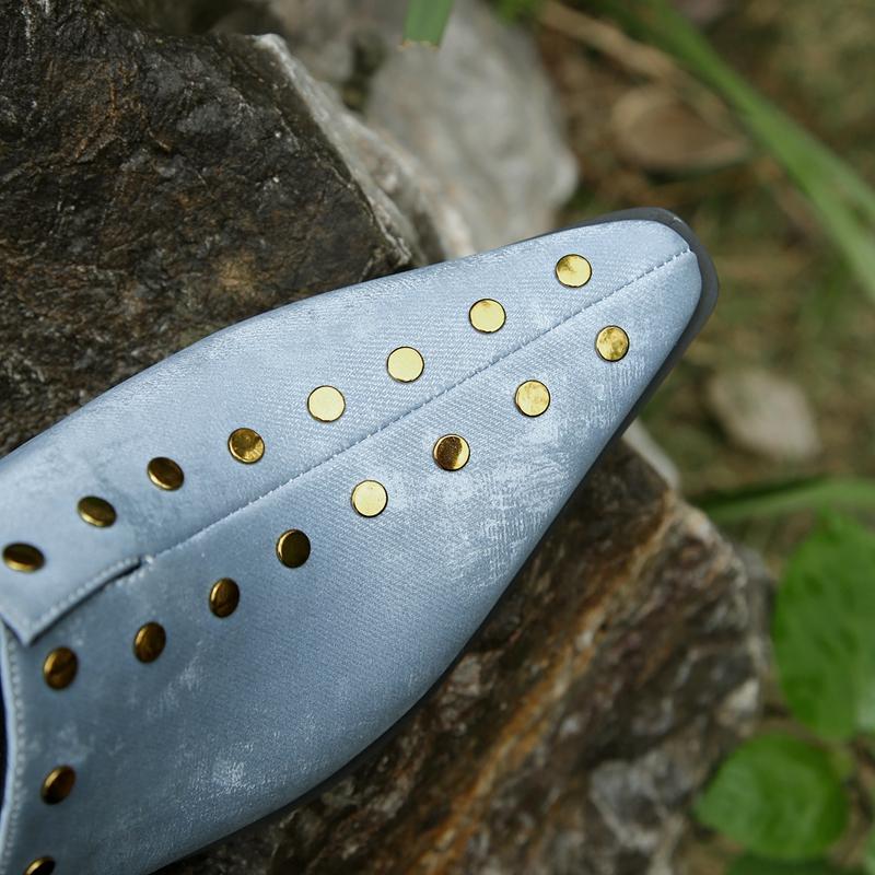 Модные женские новые весенне-летние остроносые туфли-мюли из натуральной кожи и шелка, коровья кожа, металлические заклепки, скошенный каблук, высокий каблук, с закрытым носком