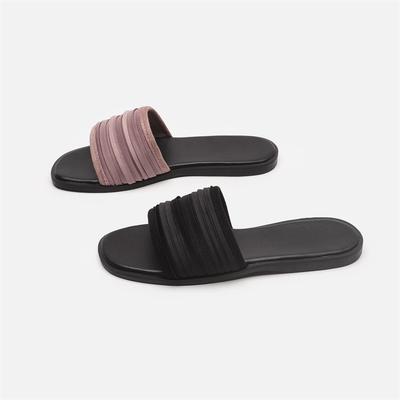 Модные черно-розовые шлепанцы на плоской подошве женские новые дизайнерские плиссированные тканевые сандалии mujer для улицы летние пляжные шлепанцы pantuflas mujer 2025
