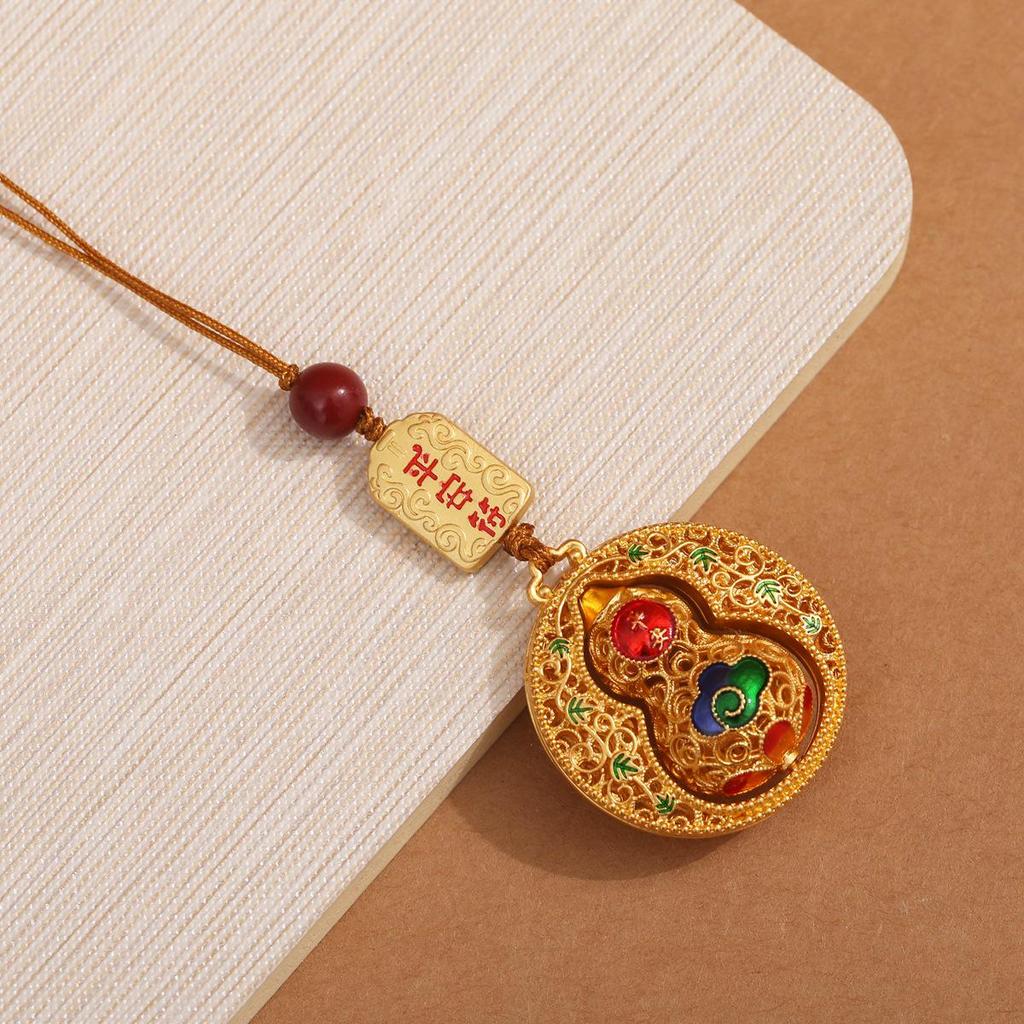 Брелок-тыква National Trend Sand Gold: Брелок для автомобильного ключа и мобильного телефона унисекс с филигранным дизайном.