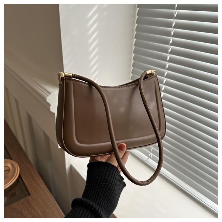 Ретро популярная в этом году сумка женская сумка 2024 новый тренд мода повседневная однотонная текстура подмышками модная женская сумка