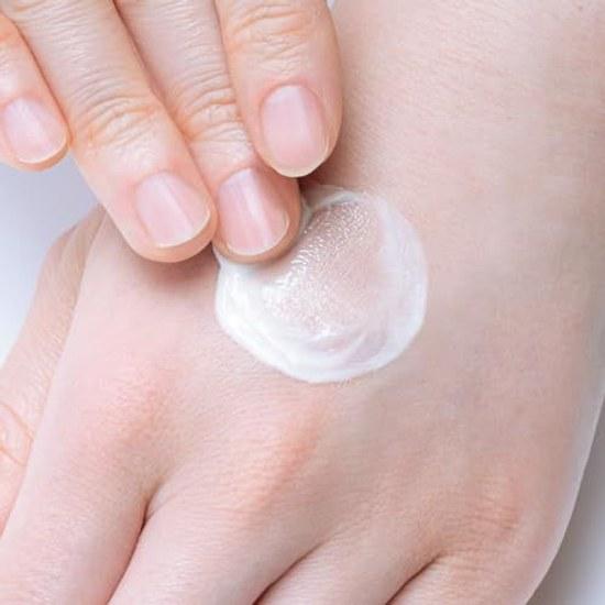 Suncut KOSE Мульти Витамин UV Эссенция SPF50+ PA++++ 80г Солнцезащитный крем в подарок