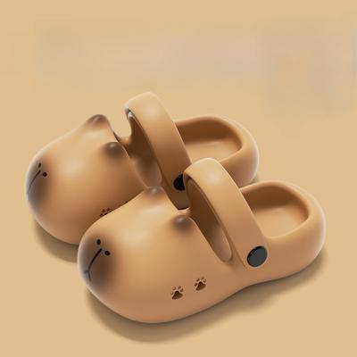 Детские тапочки для мальчиков на лето, домашние с защитой пальцев, прохладные тапочки для мальчиков, на мягкой подошве, нескользящие, перфорированная обувь