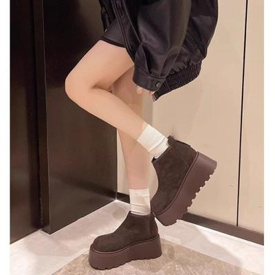 Европейские нескользящие теплые зимние ботинки увеличивают рост на см женские осенне-зимние новые модные универсальные темпераментные короткие ботинки на толстой подошве