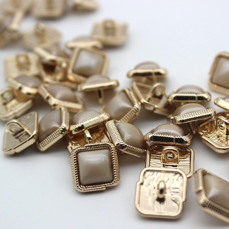 10 шт. красивые пуговицы с покрытием, квадратные круглые пуговицы, пальто, ветровка, аксессуары для свитера, различные стили, принадлежности для шитья своими руками