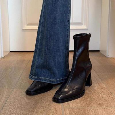 Корейские короткие ботинки на толстом каблуке для женщин, новинка лета 2025 года, красивые, в стиле ретро, с темпераментом, увеличивающие рост, на квадратном каблуке, на молнии, ботинки-мартины