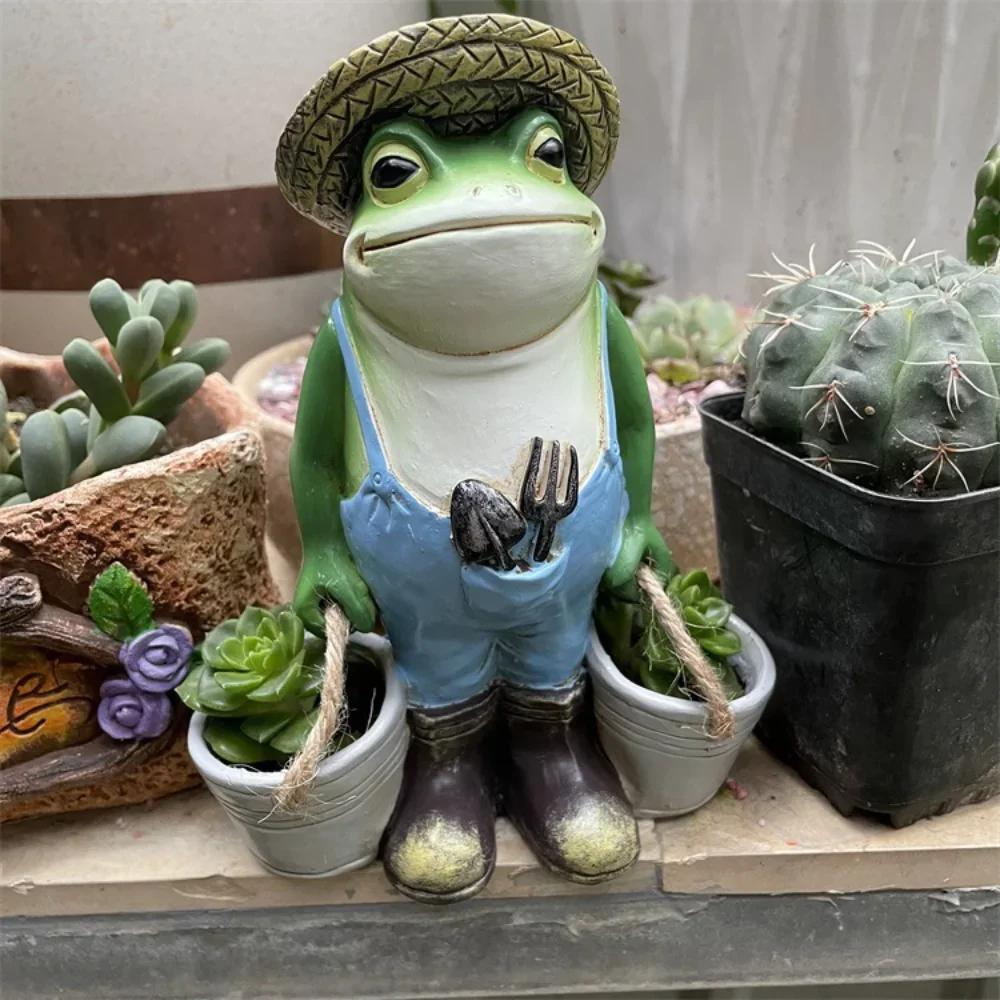 Small Creative Frog Decorative Ornaments Top Quality for Outdoor Courtyard Balcony Garden Succulent Flowerpots Unique Festival