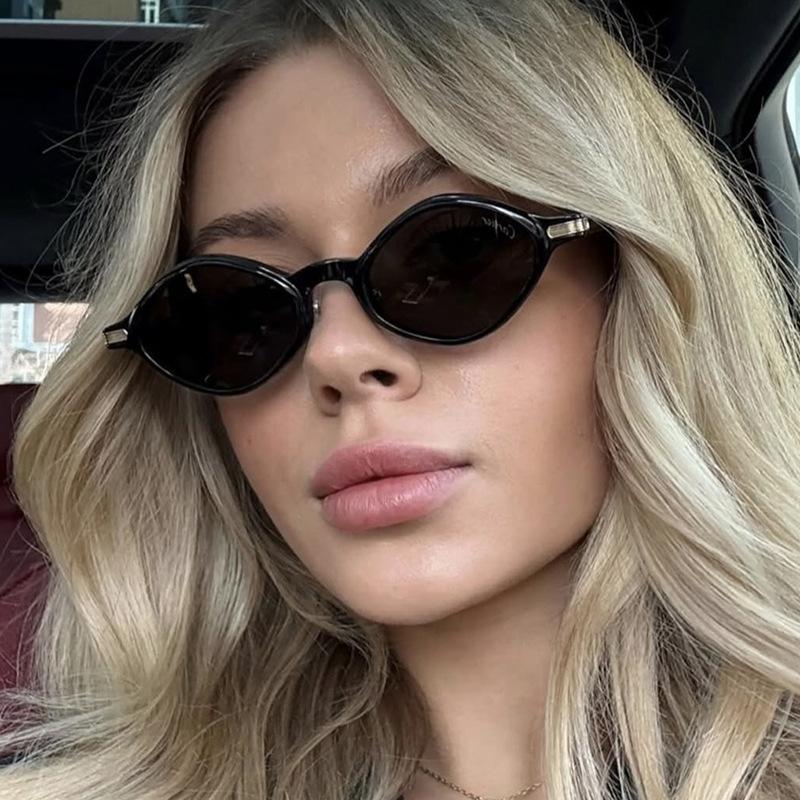 Vintage Oval Sunglasses Black UV400 Shades Triangle Small Frame Sunglasses Small Oval Plain Lenses Glasses