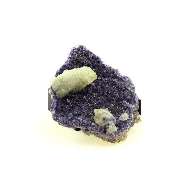 Pierres et Minéraux. Fluorite + Baryte. 113.0 ct. Saint-Péray, Ardèche, France.