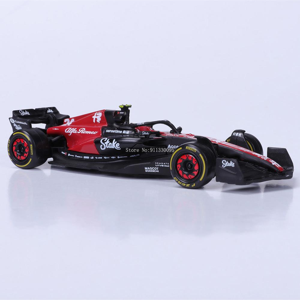 Ббураго 1:43 Команда Формулы-1 Альфа Ромео Стейк C43 #24 Чжоу Гуаньюй #77 Валттери Боттас Металлическая модель автомобиля Литой Модель Игрушка Коллекционная