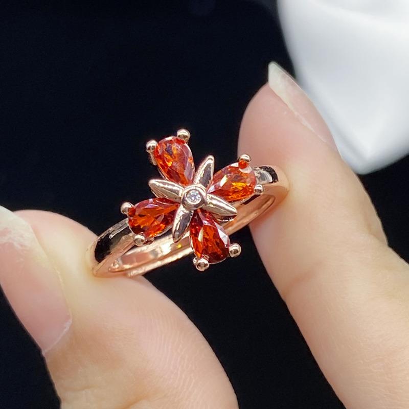BELLA BOX Высококачественная циркониевая сетка, красная прямая трансляция, вспышка, цвет огня, новая имитация граната, четырехлистный клевер, открытое кольцо для девочек