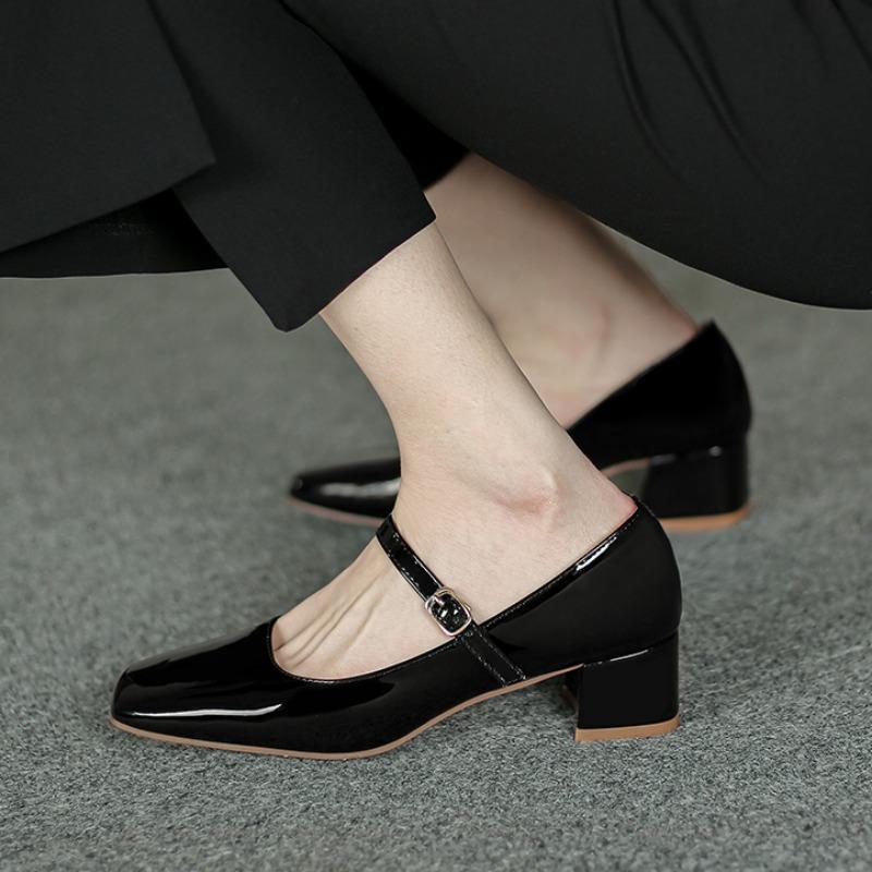 Модные сексуальные глянцевые туфли на высоком каблуке, элегантные и красивые летние остроносые босоножки, модная и универсальная повседневная женская обувь 2024new