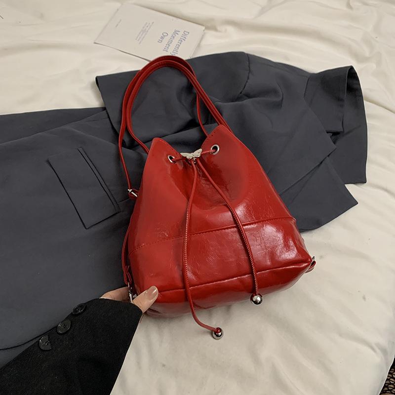 Высококачественная сумка-ведро, женская трендовая модная сумка, нишевый простой универсальный повседневный женский рюкзак