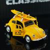 Vintage 1:32 Yellow Beetle Diecast Car With Surfboard Retro Pull-Back Model Toy Open Doors Collectible For Kids  Car Fans