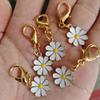 10 Pcs Oil Dripping Daisy Flower Pendant Colorful Floral Bag and Keychain Accessories Couple Family Keychain Pendant