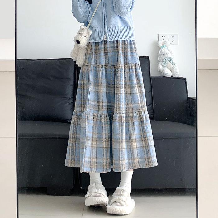 «Женская юбка-трапеция из красной шерсти в клетку с высокой талией 2024 года — японский ретро, средняя длина, облегающий крой»