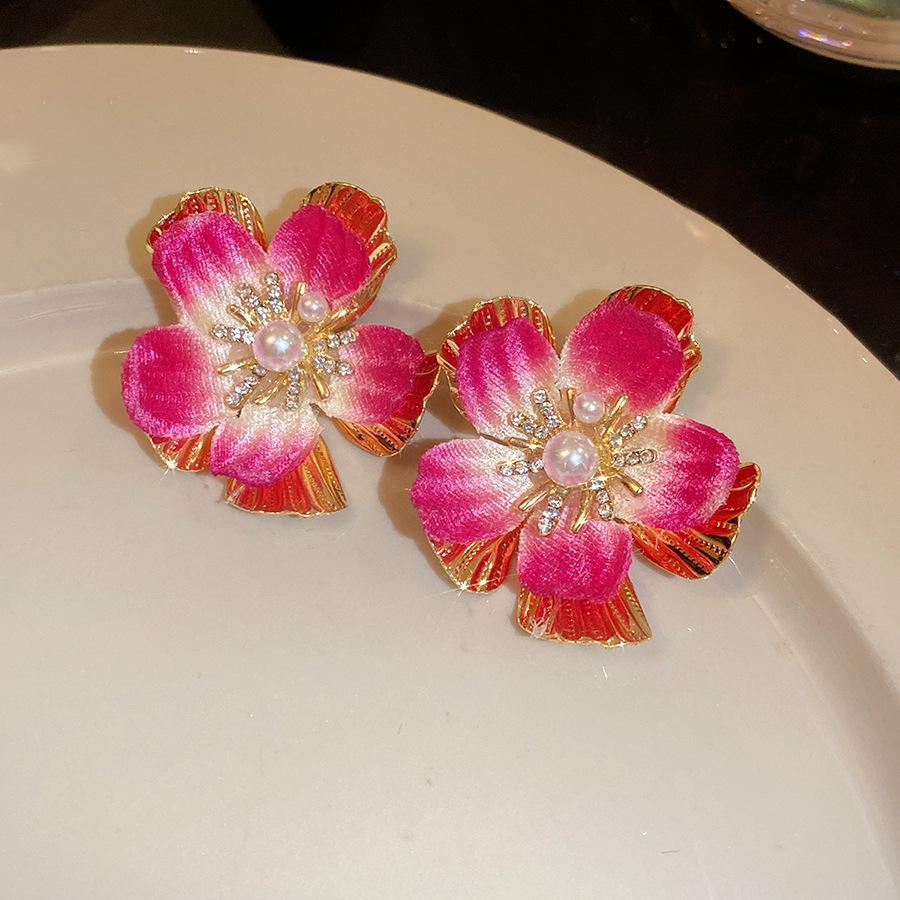 Steel needle zircon fabric flower pearl stud earrings European and American retro court style earrings light luxury high-end earrings