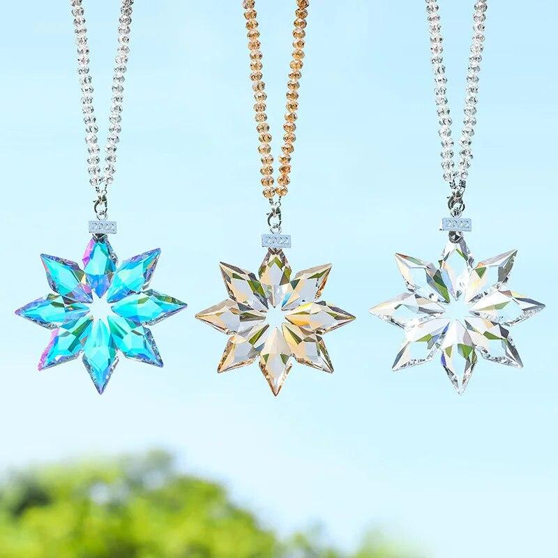 8*8cm Car Pendant Crystal Snowflakes Car Rearview Mirror Interior Accessories Prisms Hanging Trim Christmas Gifts Snowflake