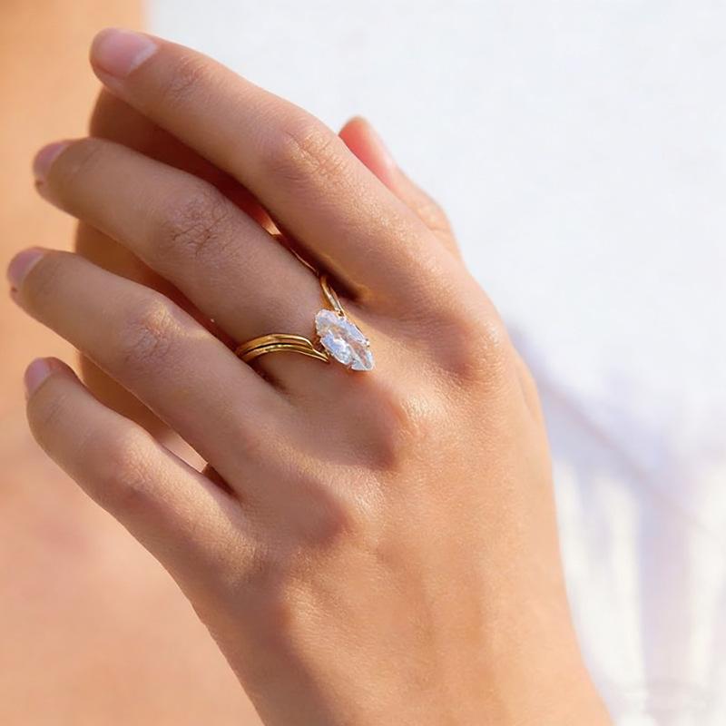 Стильное персонализированное полое кольцо из титановой стали с цирконием marquise