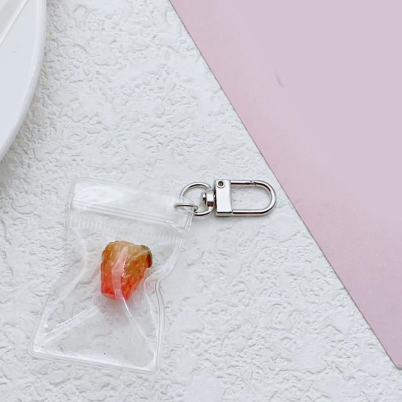 Chic Fruit Themed Clear Keychain Lovely Clear Fruit Bag Key Rings Unique Keychain Accessory Gift for Collectors