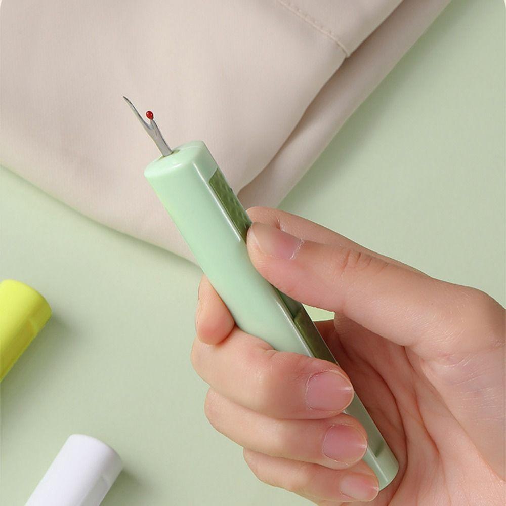 Embroidery Stitch Plug-in Needle Threader 2 in 1 Seam Ripper Tool  Knitting Craft