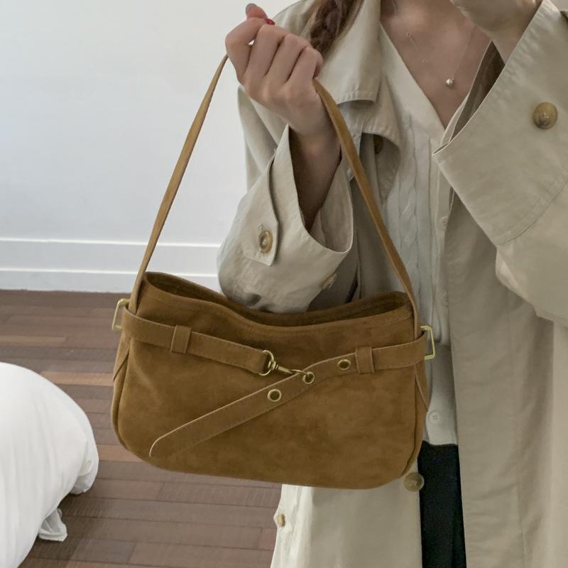 Сумка подмышку женская 2025 новая трендовая нишевая ретро мода легкая роскошь нишевая высококлассная сумка на плечо сумка-ведро