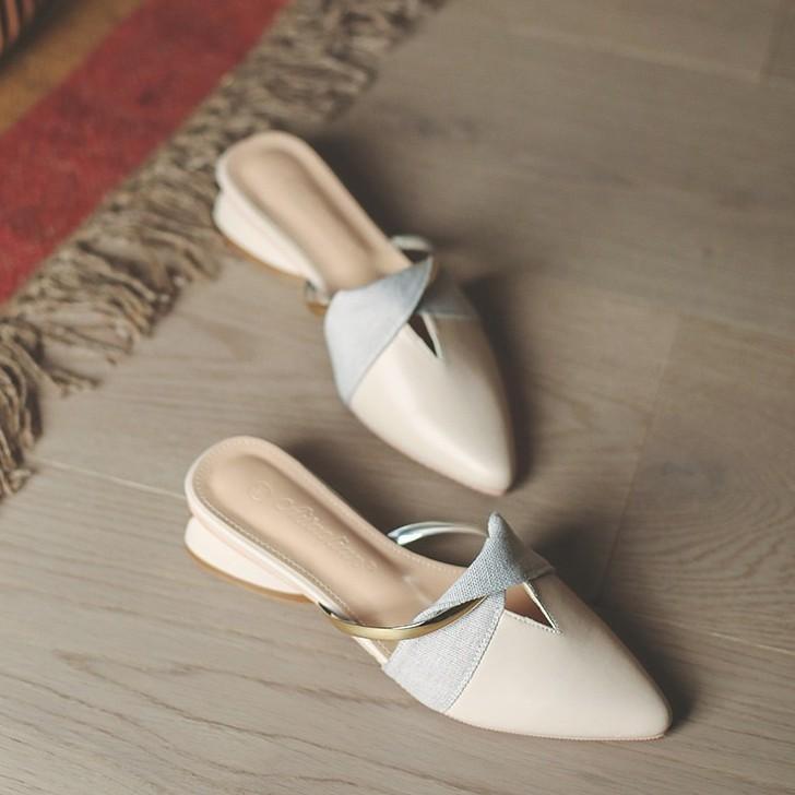 Тапочки женские летняя одежда 2025 новая корейская версия толстый каблук универсальная сумка голова полуперетаскивание заостренный нос мода muller обувь женская