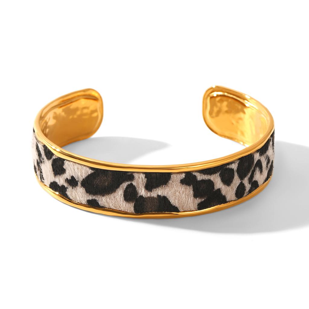 Retro leopard print woven rope necklace, niche high-end bracelet, fashionable versatile titanium steel earrings