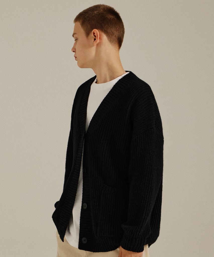 GOLDEN SUNSHINE Wool Over Bulky Knit Cardigan_Black