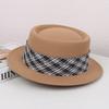 New fashionable and versatile temperament elegant women's mother flat top top top hat plaid simple casual woolen jazz hat
