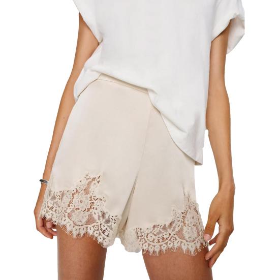 Женские атласные шелковистые шорты с кружевной отделкой, лоскутные микрошорты с низкой посадкой, шорты-боксеры, домашние шортики, пижамные штаны