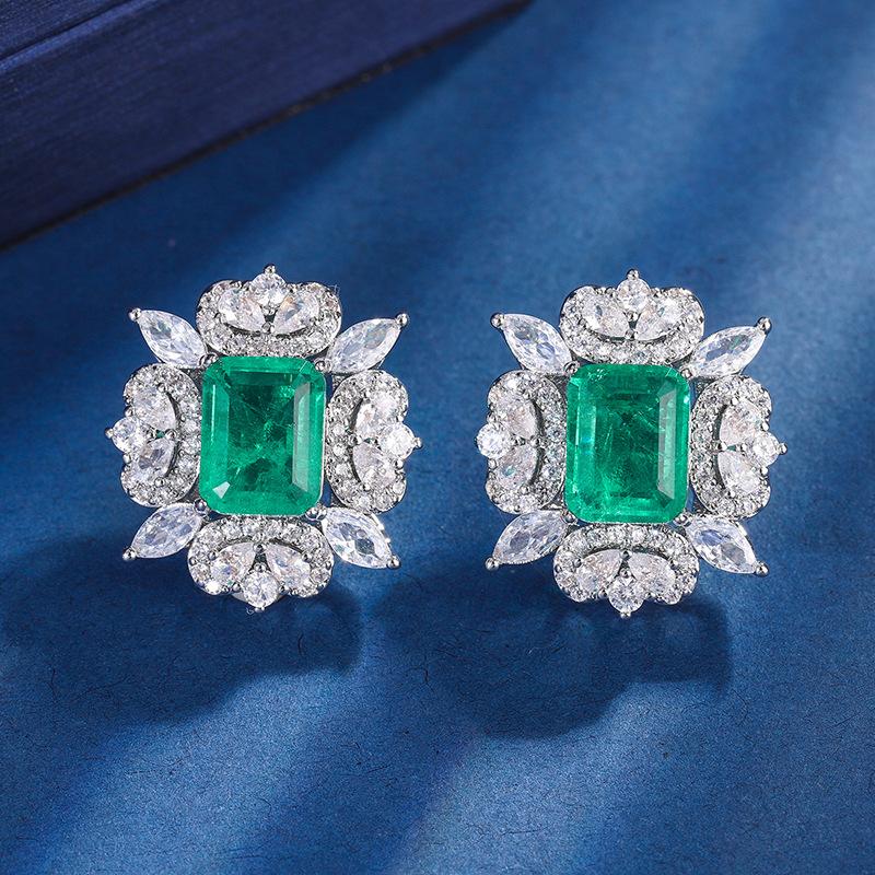 Ювелирные изделия Ретро Имитация Изумруда Леопард Роскошный Инкрустированный Набор Главный Камень 15 * 20 Серьги-пусеты 7 * 9