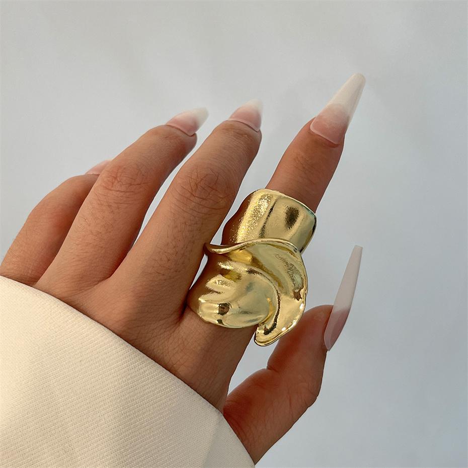 Ingemark Exaggerated Large Irregular Metal Rings for Women Vintage Geometric Gold Color Finger Ring Daily Couple Wed Accessories