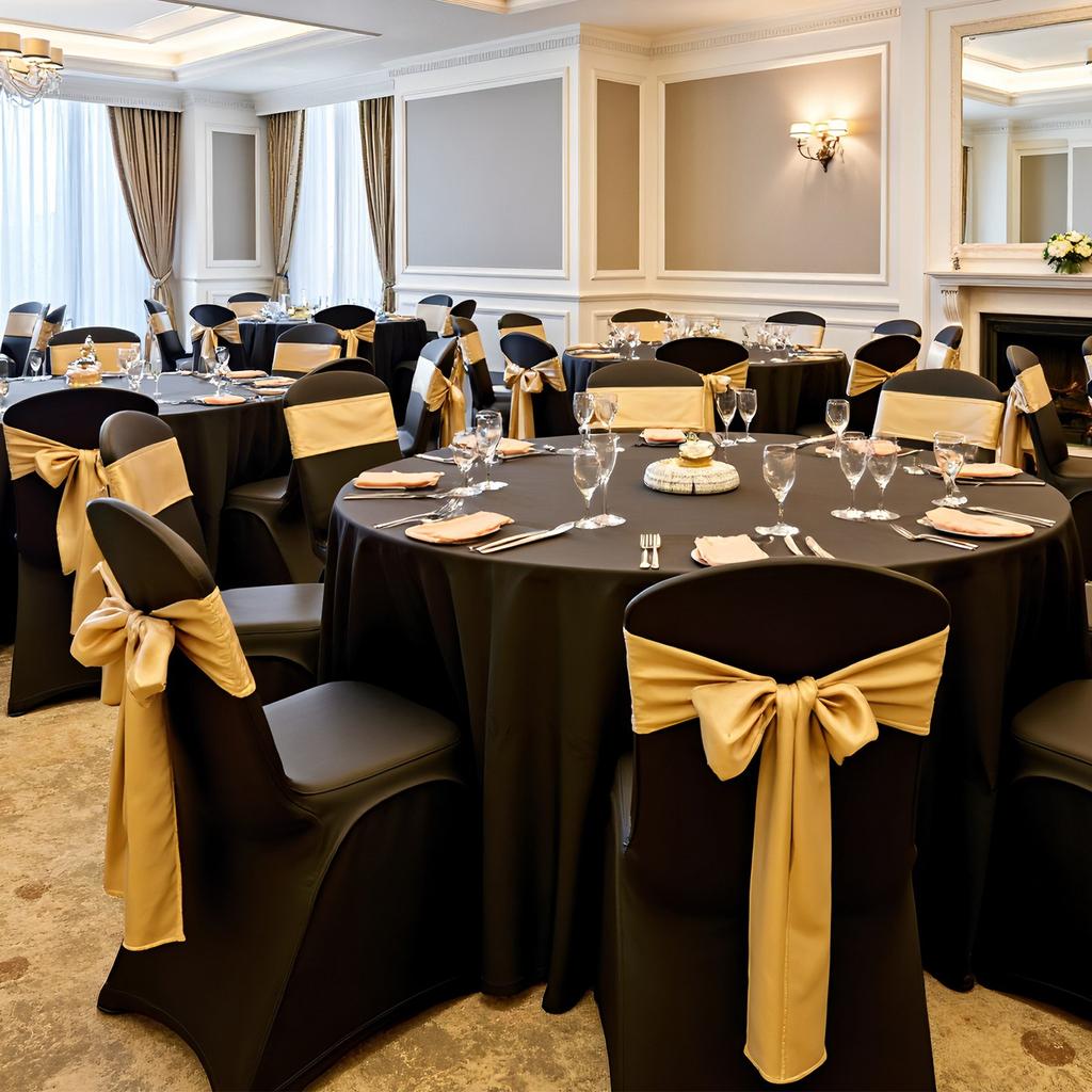 VEVOR 150 Pcs Black Chair Covers, Polyester Spandex Chair Cover, Stretch Slipcovers for Wedding Party Dining Banquet Flat-Front Chair Covers