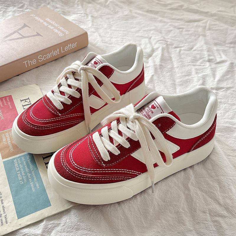 Popular Spring and Summer Retro Red Board Shoes Women's Versatile Casual Canvas Shoes Hong Kong Style Niche Design Chic Little White Shoes