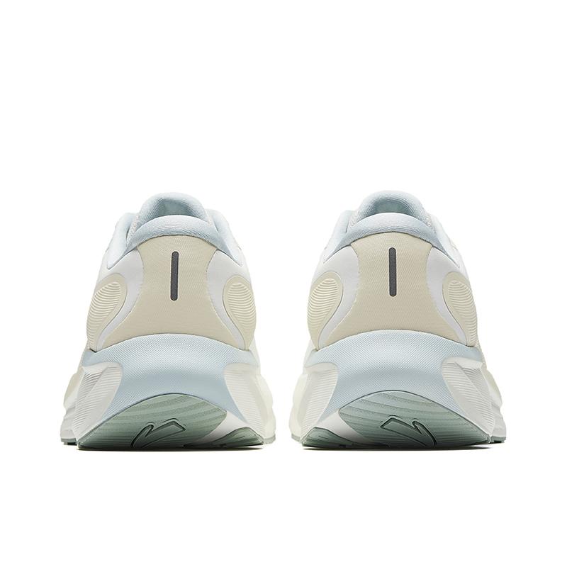 Anta Женские кроссовки для бега Travel 2.5 Papyrus White 122545545-8