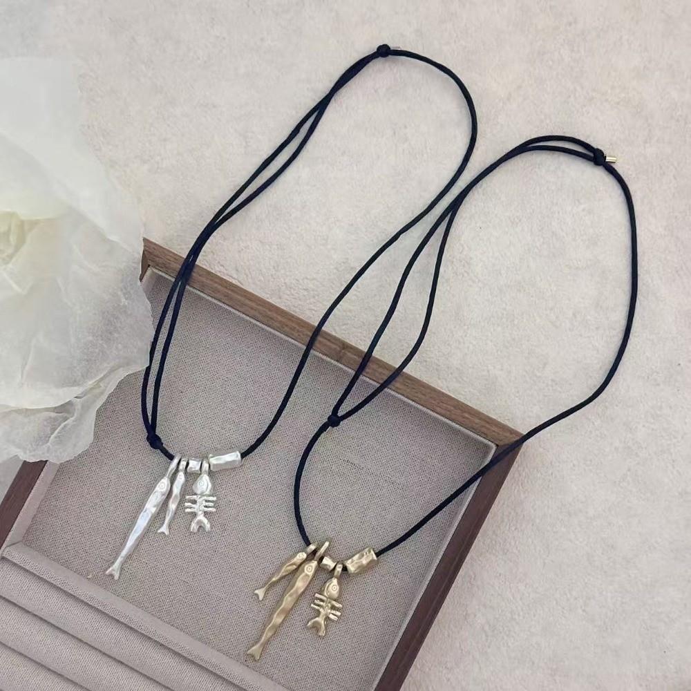 Long Fish Pendant Necklace Vintage Sweater Chain Fashionable Bone Pendant Choker  Gift