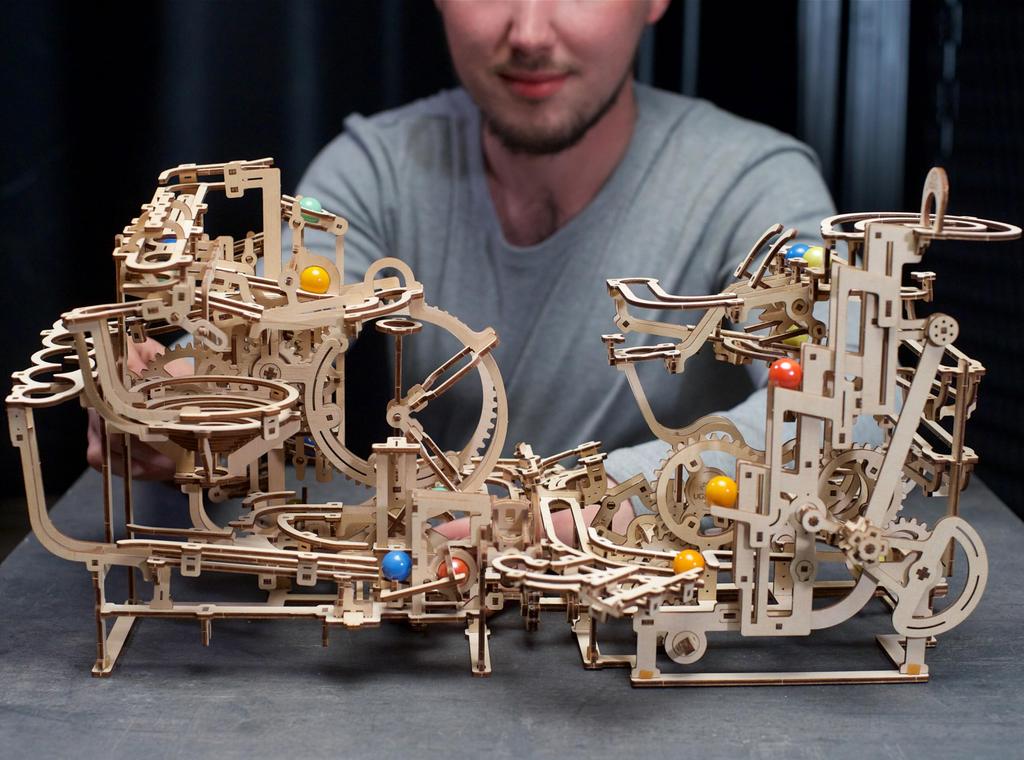 UGEARS Трехъярусный подъемник Marble Run 3D деревянная головоломка для взрослых 3D гравитационный лабиринт Механический 3D-модель kit 3D деревянная модель kit Образовательная модель Сделай сам - - -