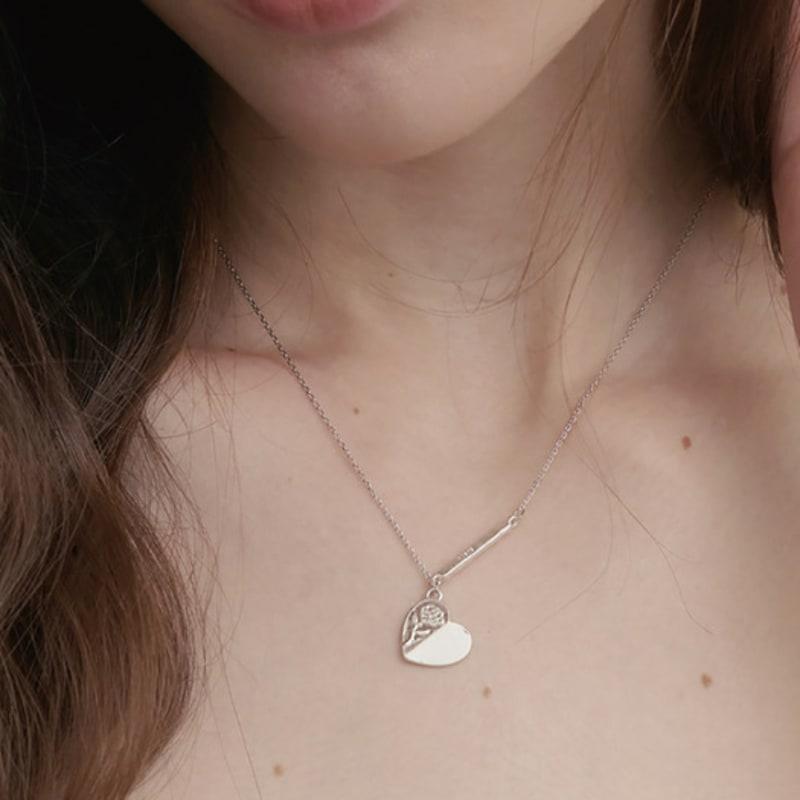 SOSOO Love Heart Rose Necklace
