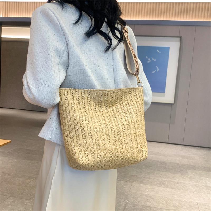 Fashionable Woven Large Capacity 2024 Spring New Korean Style Shoulder Bag