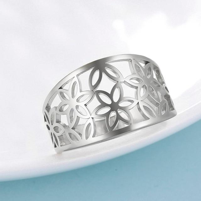 Teamer женское элегантное кольцо на палец с цветочным цирконом из нержавеющей стали, черное повседневное обручальное кольцо, ювелирное изделие, подарок для друга-любовника