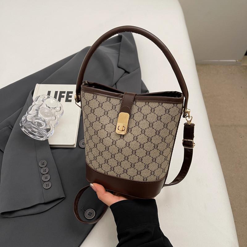 Trendy Women's Bucket Bag Stylish Retro Crossbody Satchel For Daily Use In Black Beige Coffee Khaki