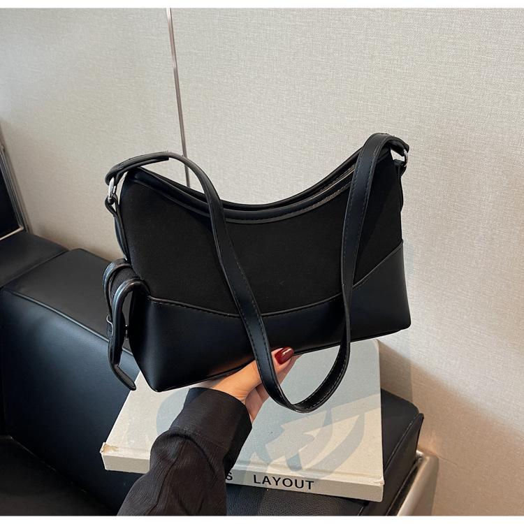 Ретро матовая сумка женская большая вместимость 2024 новая осенне-зимняя сумка для отдыха нишевая сумка-мессенджер сумка для поездок на работу