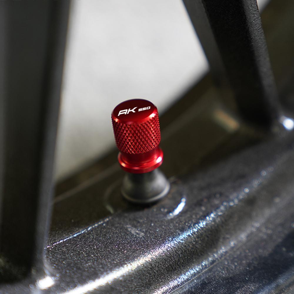 С логотипом AK550 мотоциклетный клапан шины с ЧПУ алюминиевый шток воздушного порта шины крышка аксессуар для KYMCO AK 550 Ak550 все