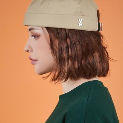 VARZAR Кепка-бини из твила с металлической пряжкой, бежевая