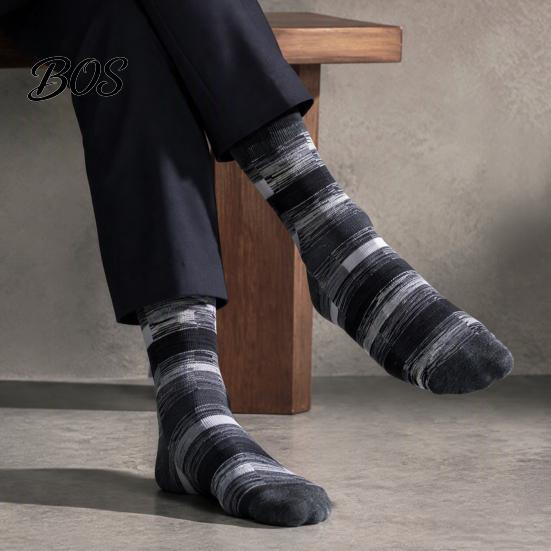 Comfortable Travel Socks Men's Retro Plaid Crew Socks, Thickened Combed Cotton Thermal Cold Weather Footwear Breathable Anti-Odor Athletic Casual for